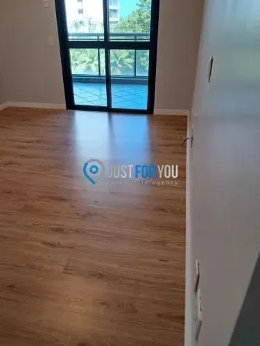 Apartment with 4 bedrooms, 5 bathrooms and a balcony — photo 16