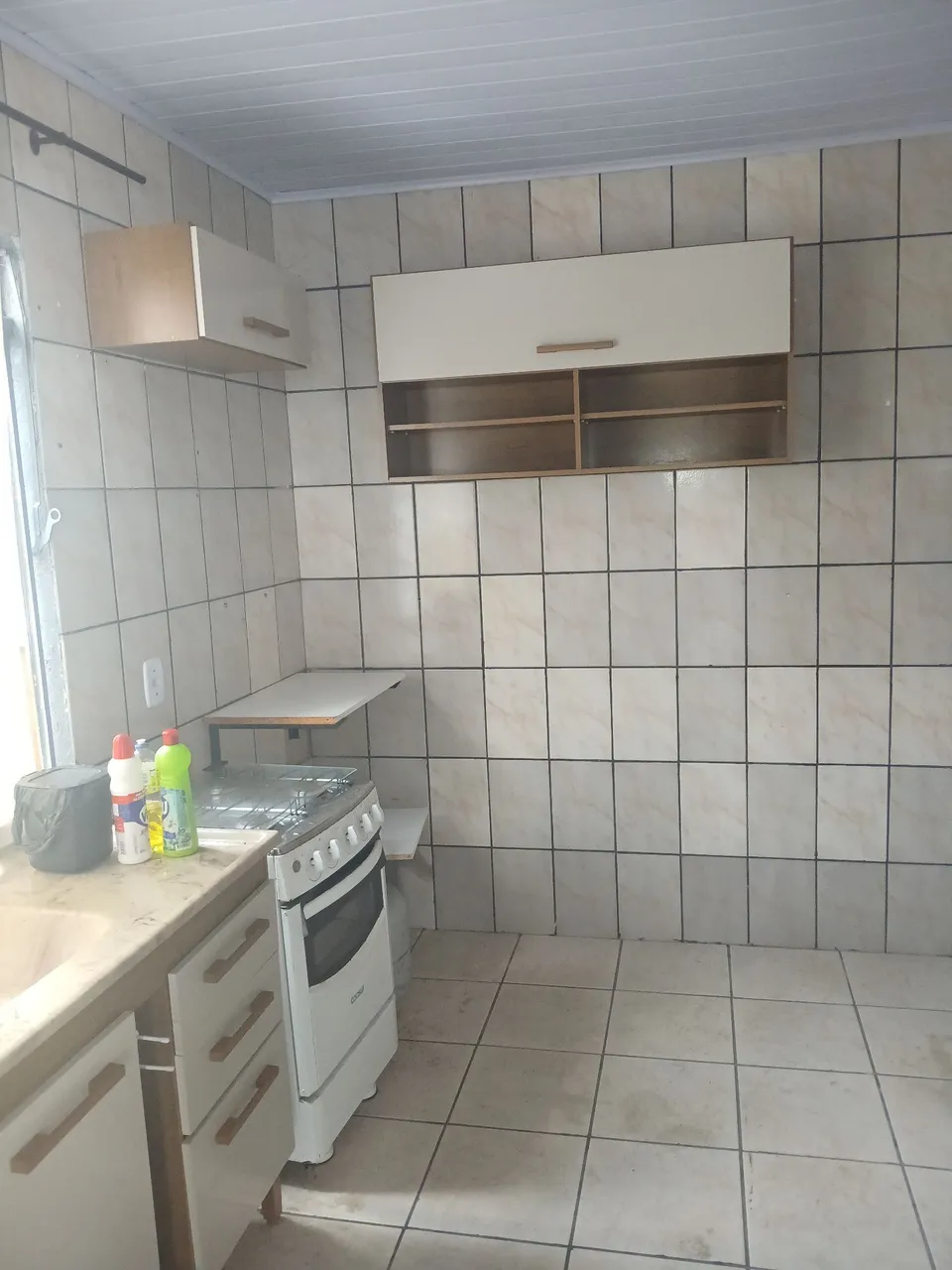 House with 1 bedroom and 1 parking space, gas stove