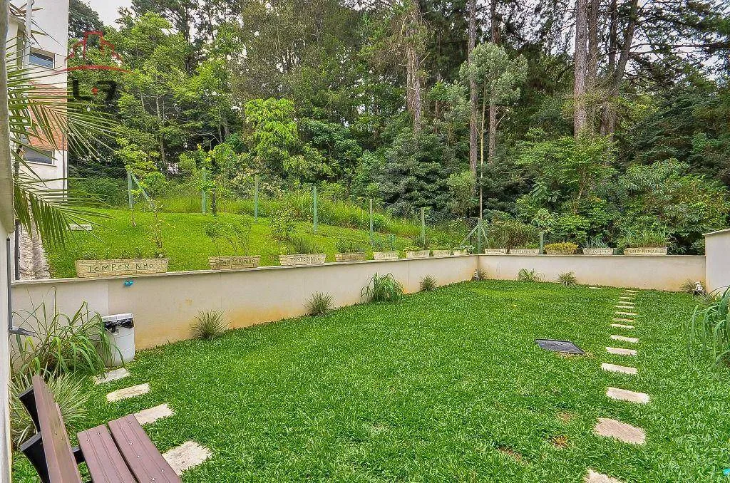 3-bedroom apartment with a grill on the balcony — photo 22