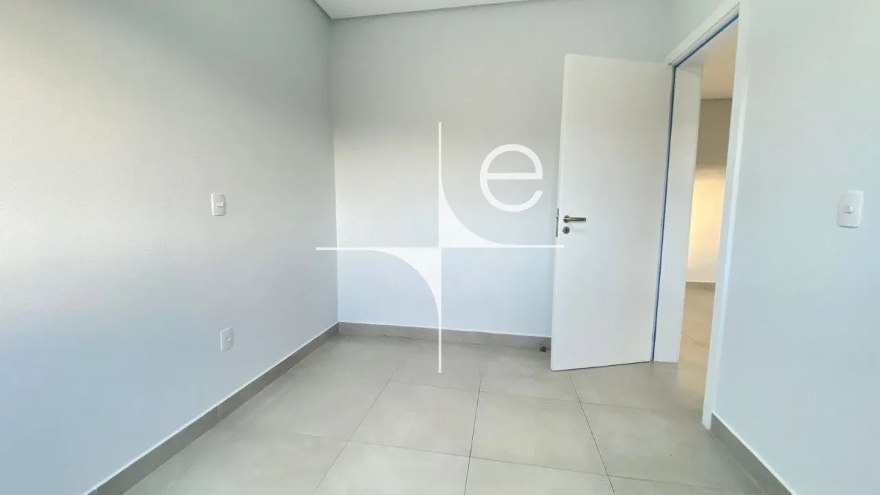 Home office in a 3-bedroom apartment, 84 m² — photo 4