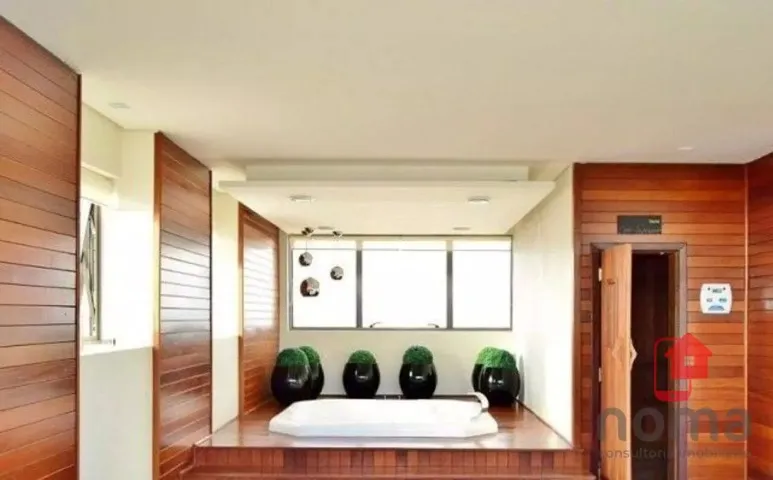 One-bedroom apartment in a building with a gym — photo 7