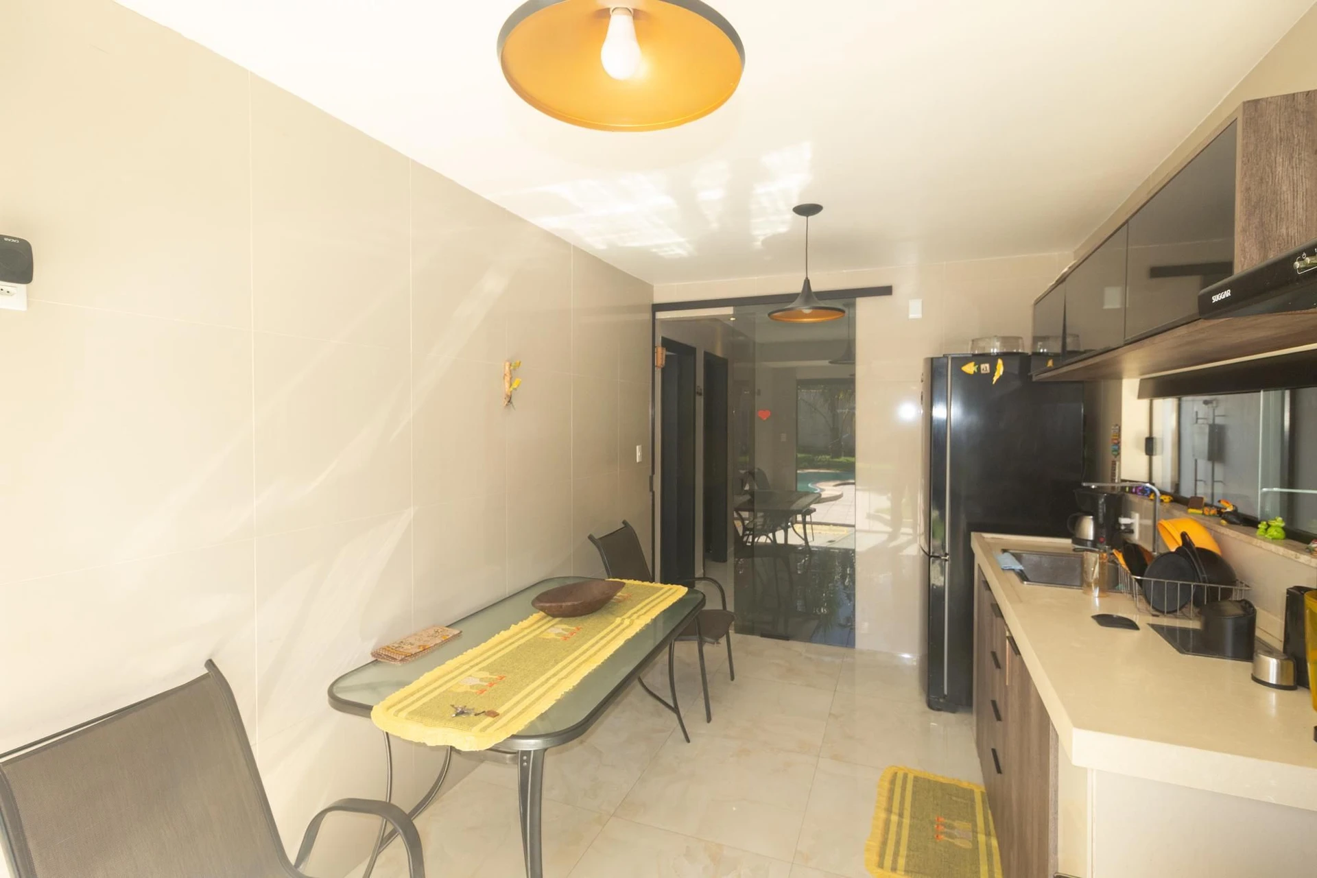 Casa mobiliada com 2 quartos e cozinha integrada — photo 47