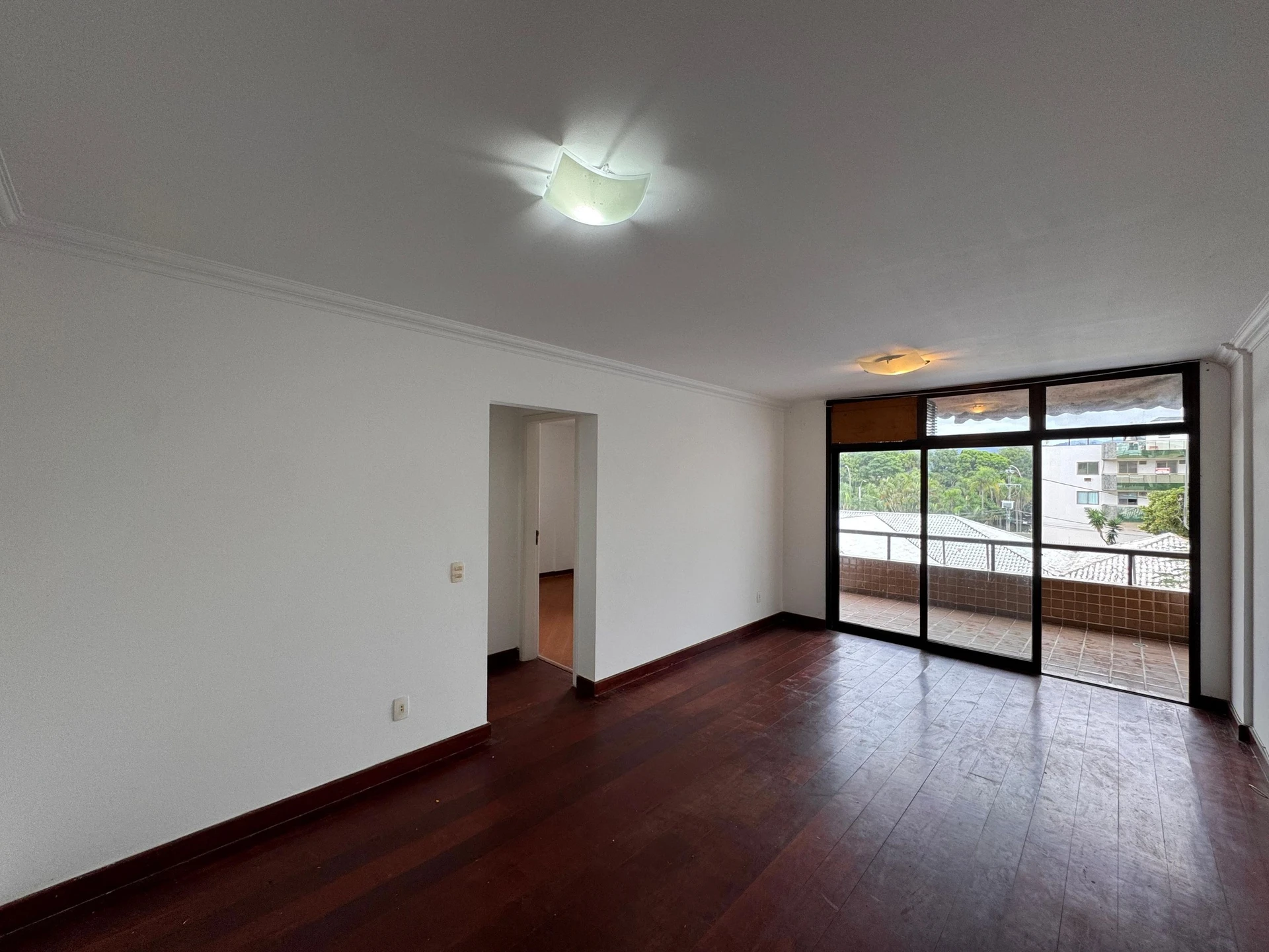 Apartamento de 2 quartos, sendo 1 suíte, 83 m²