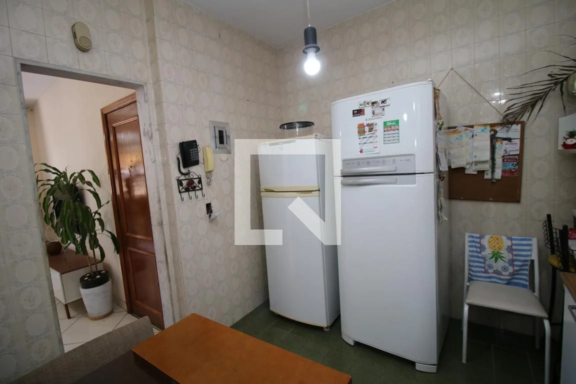 2-bedroom apartment with a home office — photo 24
