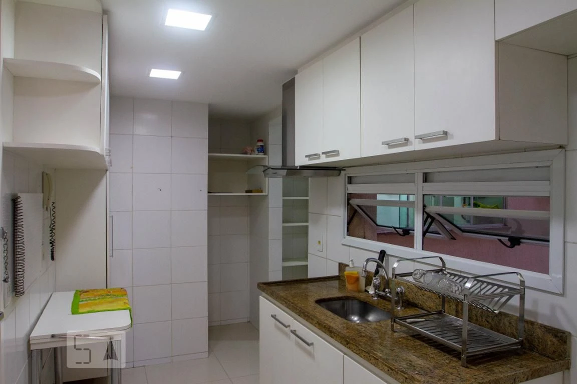 2-bedroom apartment with 1 en-suite — photo 2