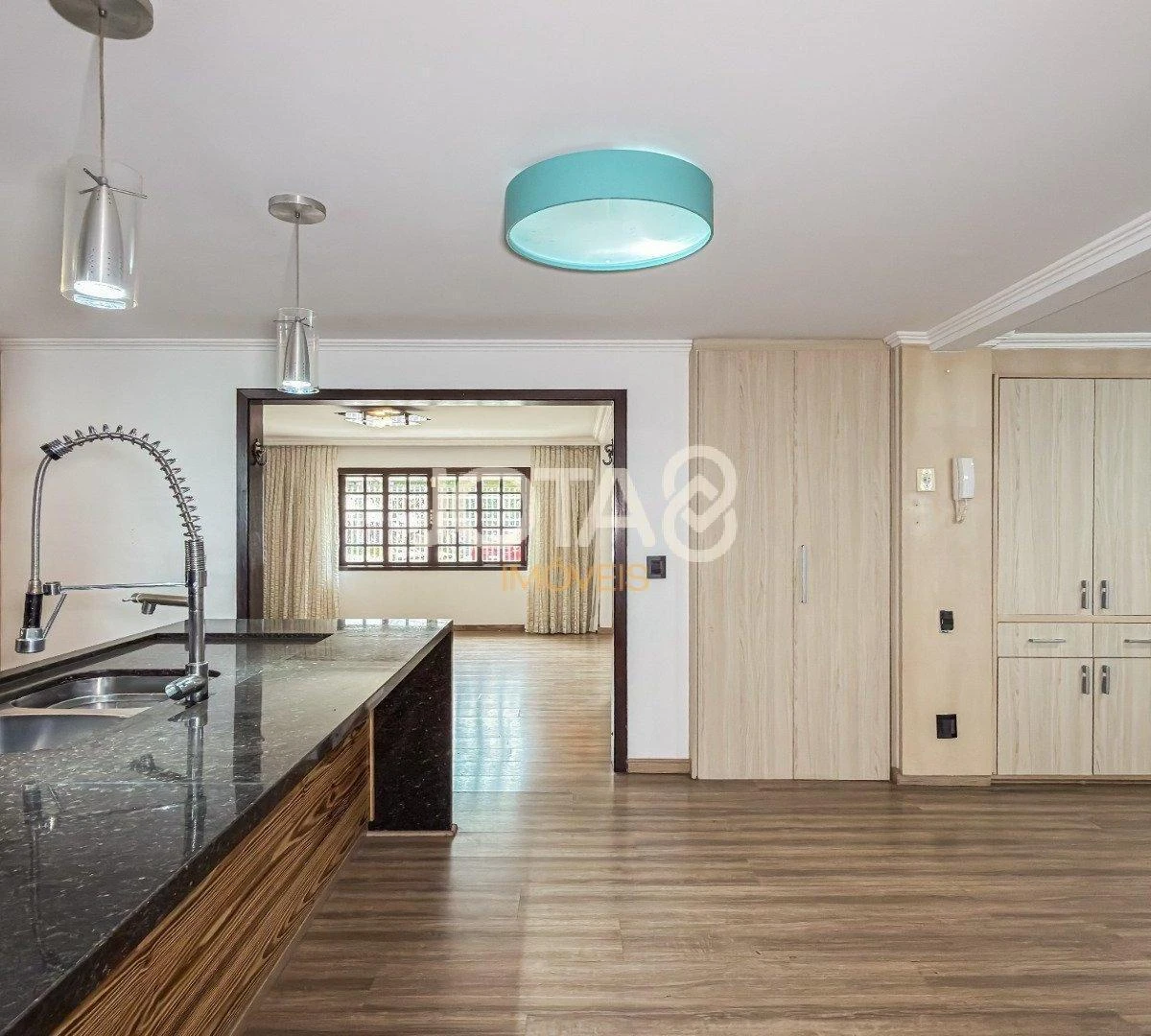 Ванна та 3 спальні: будинок 300 м² — photo 11