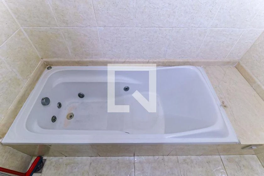 49 m² house with a washing machine and a bathtub — photo 16