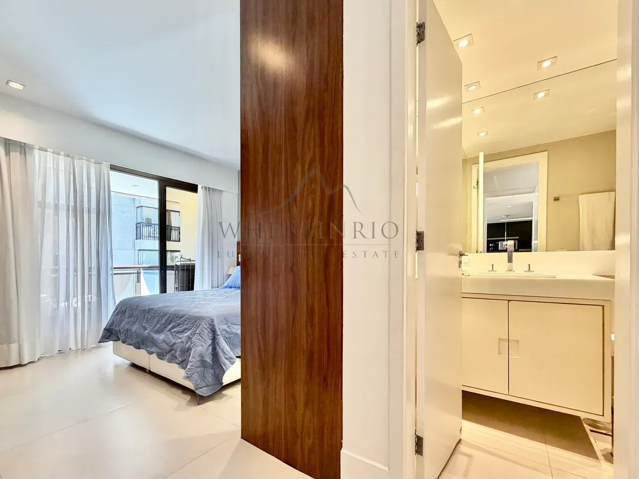Furnished 2-bedroom apartment with balcony and parking — photo 9