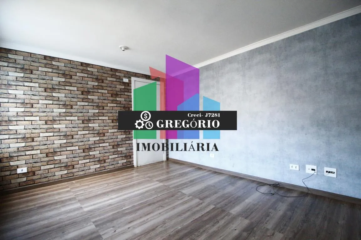 Wood or laminate floors in a 2-bedroom house, 46 m² — photo 6