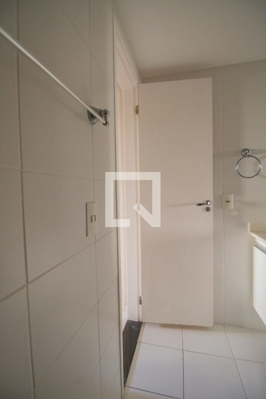 Furnished apartment, 75 m², with a walk-in closet — photo 43