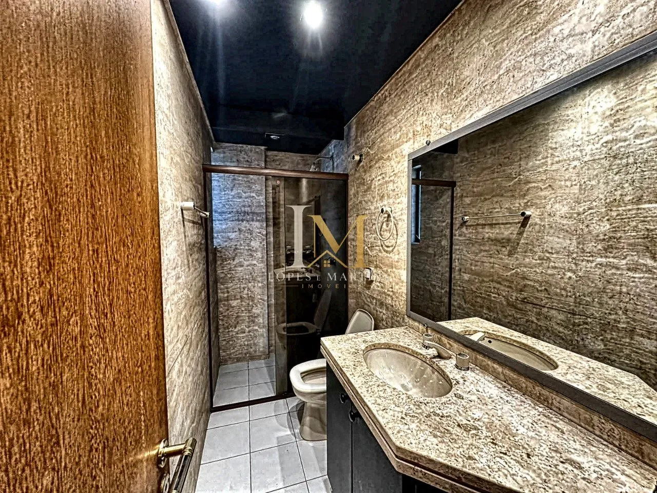 Apartment, 66 m², with wood or laminate floors — photo 10