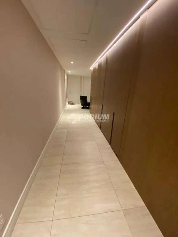 Apartamento mobiliado de 650 m² com 5 suítes e 4 vagas — photo 22
