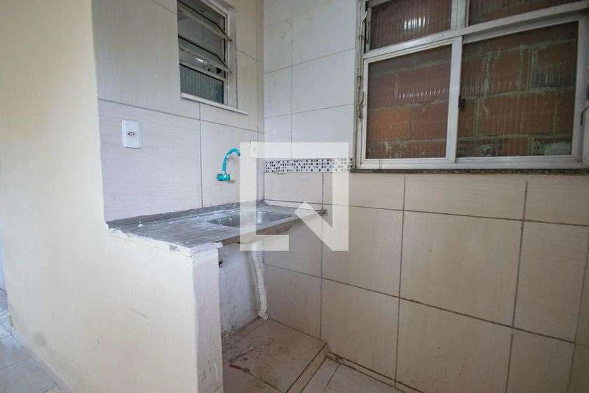 40 m² studio with balcony and 1 bathroom — photo 3