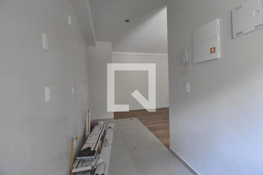 Balcony with a grill in a 3-bedroom apartment, 64 m² — photo 47