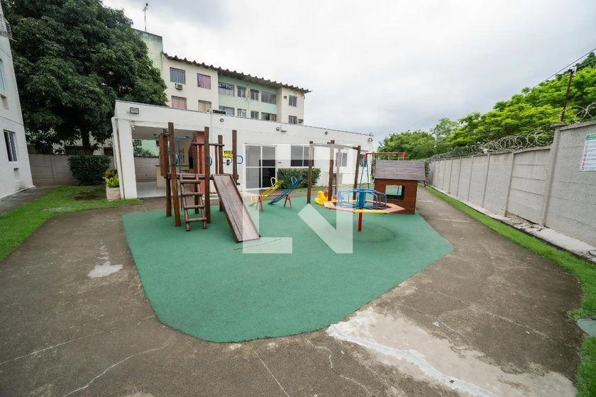 One-bedroom apartment with a washing machine — photo 6