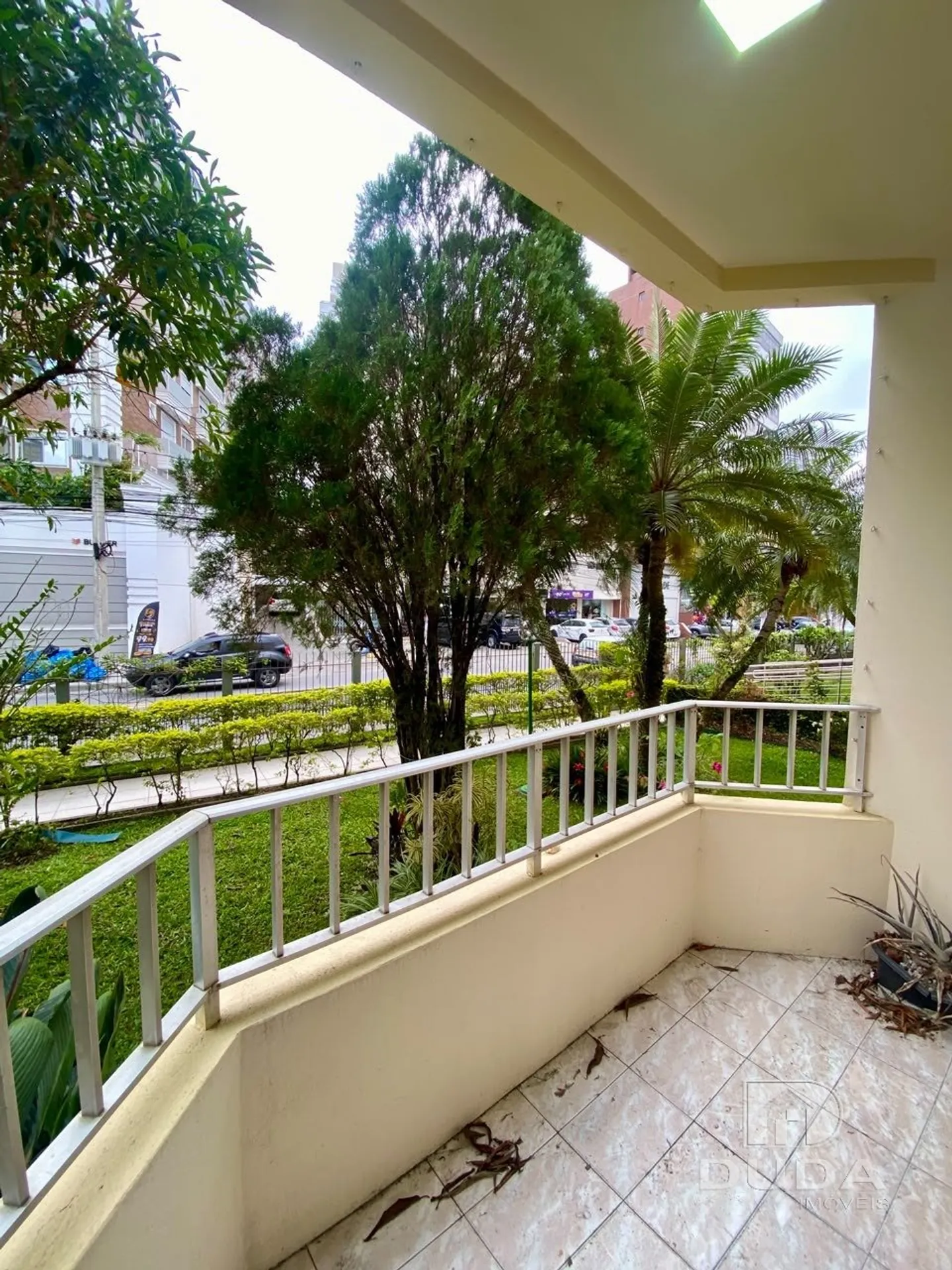 3-bedroom apartment, 1 with its own bathroom, 103 m² — photo 20