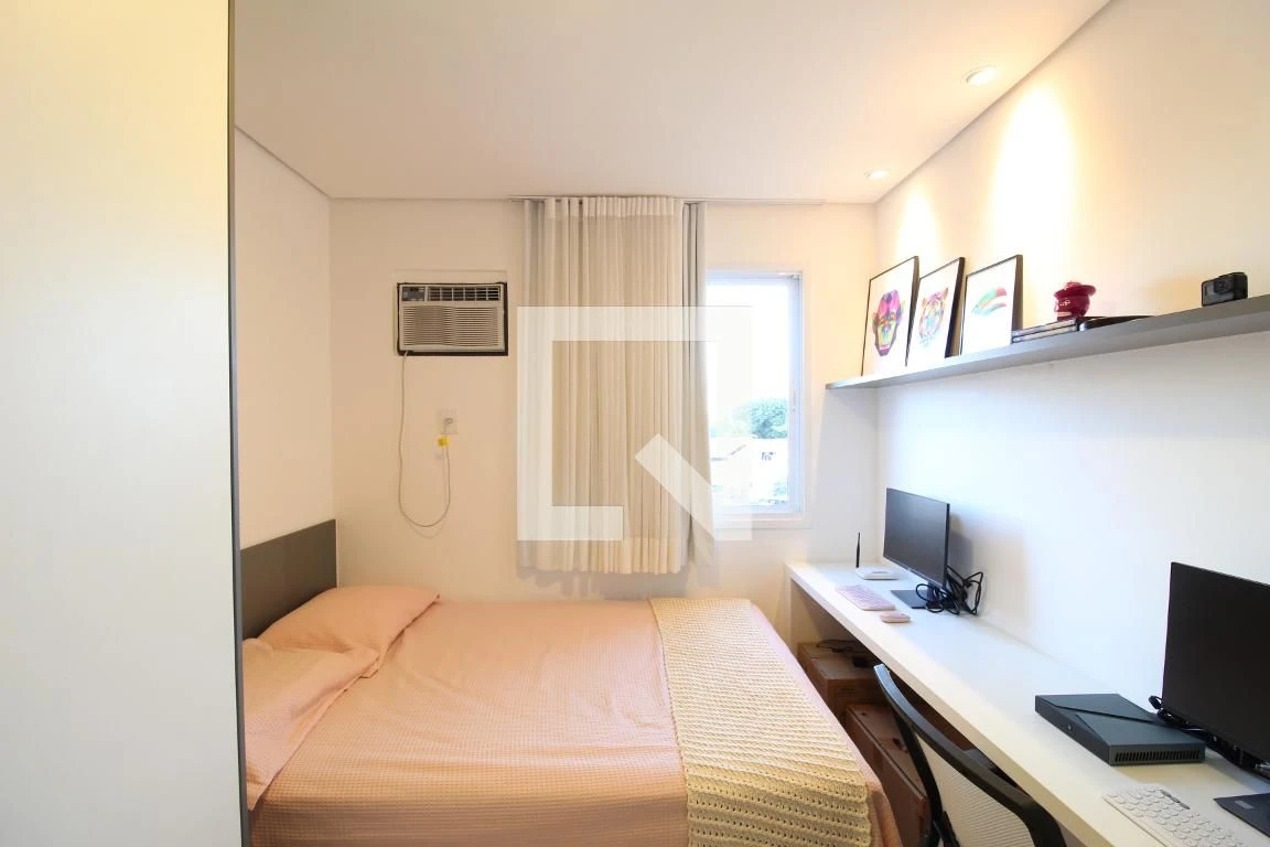 Собственный бассейн и 2 спальни: квартира 64 м² — photo 16