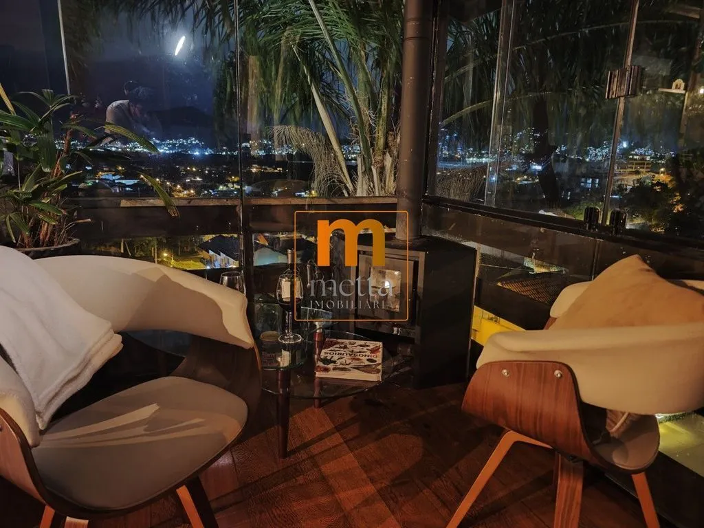 Меблированный дом с 2 спальнями, 3 ванными и 400 м² — photo 46
