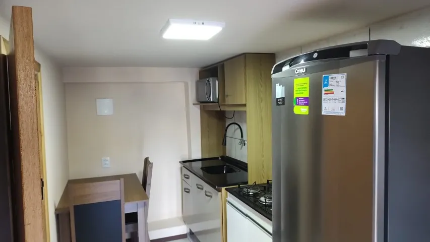 Furnished studio with 1 bedroom and a modern look — photo 3