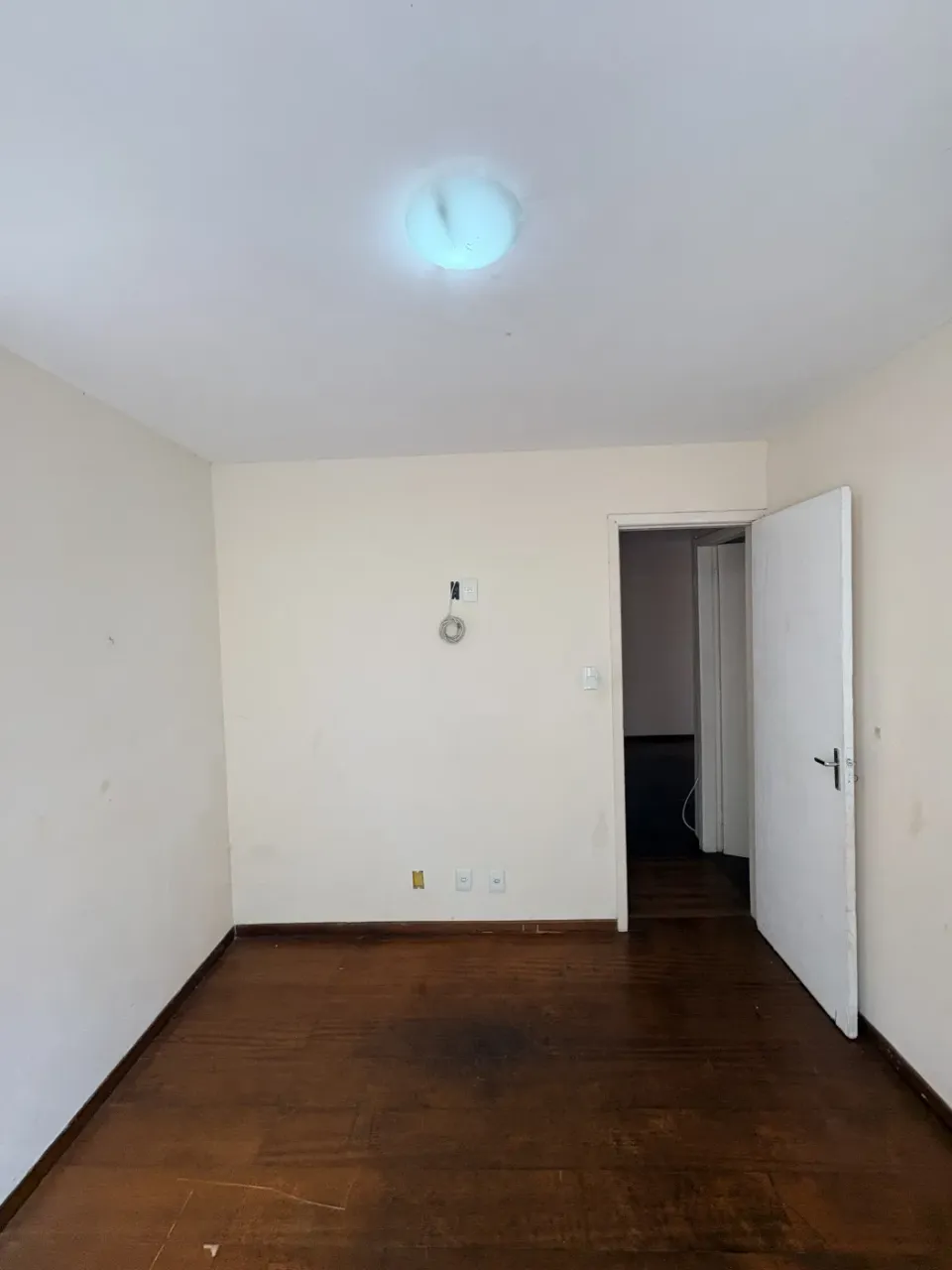 Unfurnished apartment with 2 bedrooms and 1 parking spot — photo 8