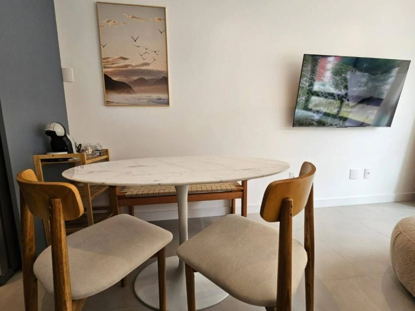 Furnished 35 m² studio with covered parking space — photo 23