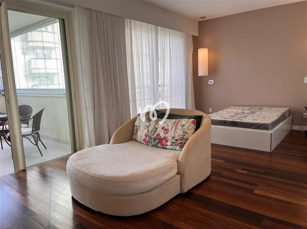 Furnished 4-bedroom apartment with home office — photo 8