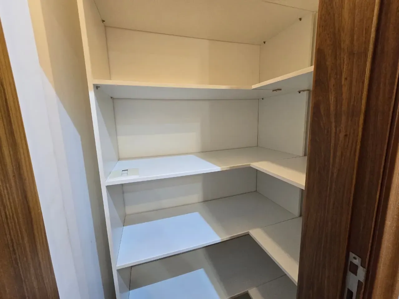 Будинок на 450 м² з 4 спальнями та кухнею з газом — photo 9