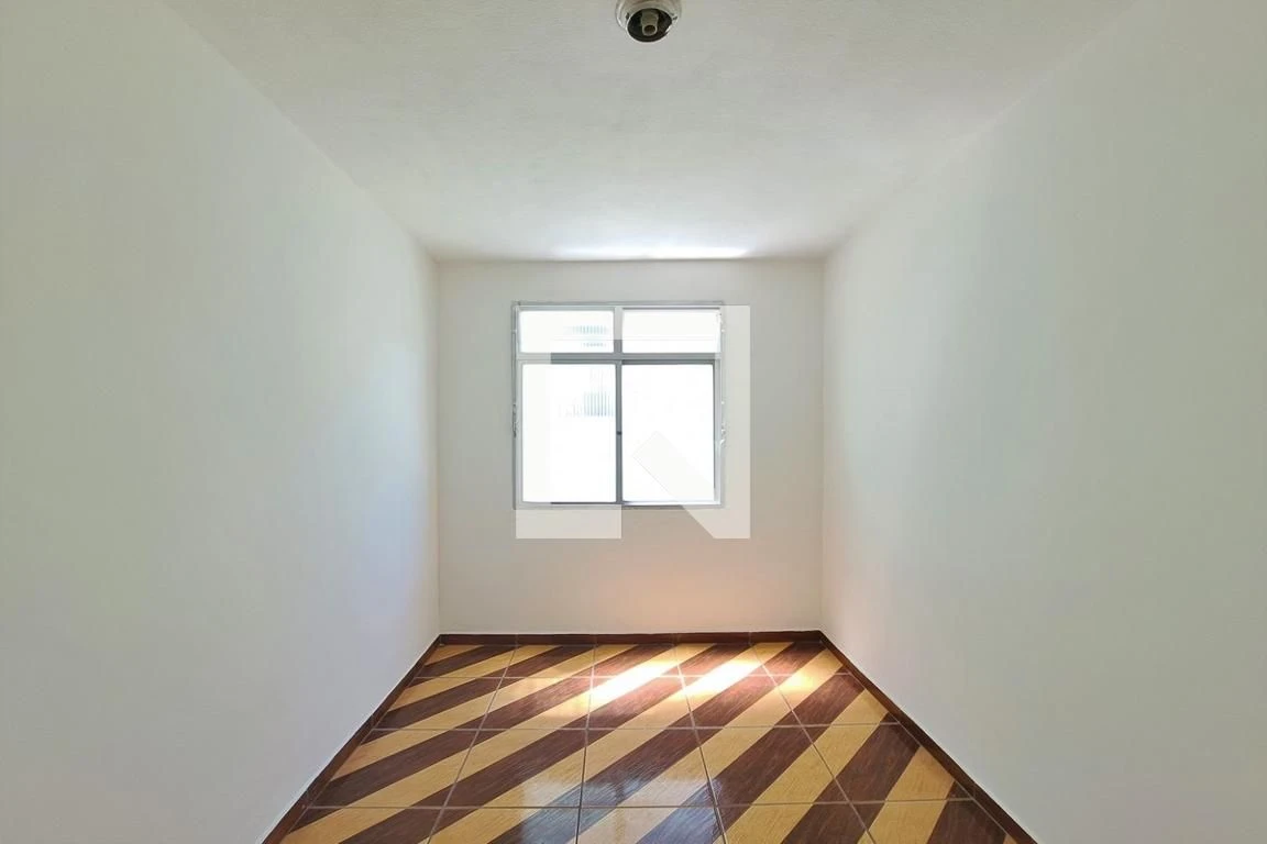 2-bedroom apartment in a building with a gym — photo 26