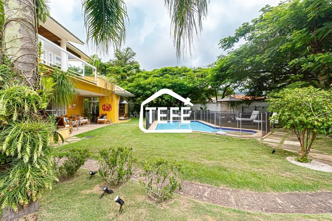 House with 4 bedrooms and 5 bathrooms — photo 4