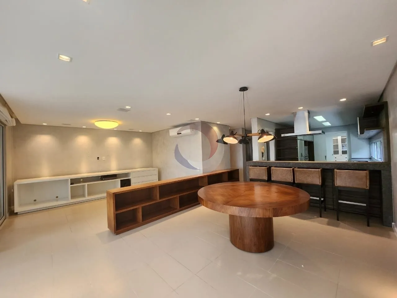 Furnished apartment, 237 m², with floor-to-ceiling windows — photo 11