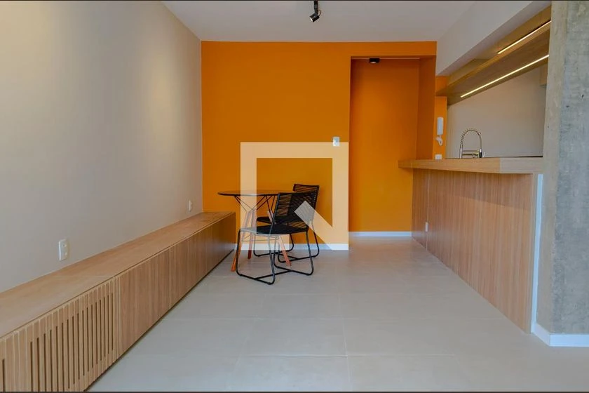 2-bedroom apartment with 1 bathroom and parking — photo 5