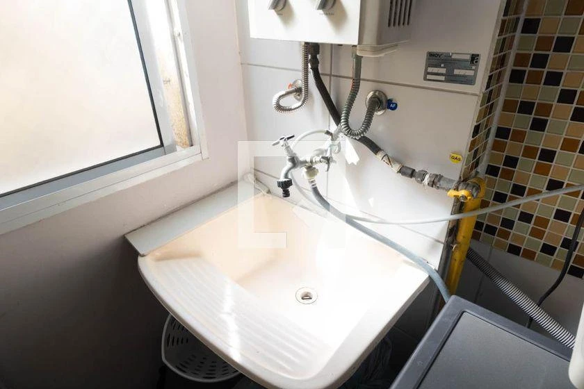 50 m² apartment with a home office and a washing machine — photo 11