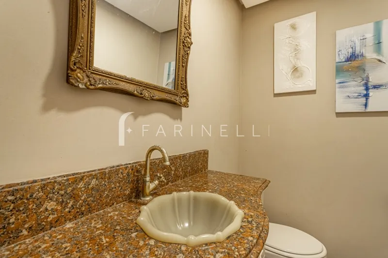 Furnished apartment with 3 bedrooms and 4 bathrooms — photo 20