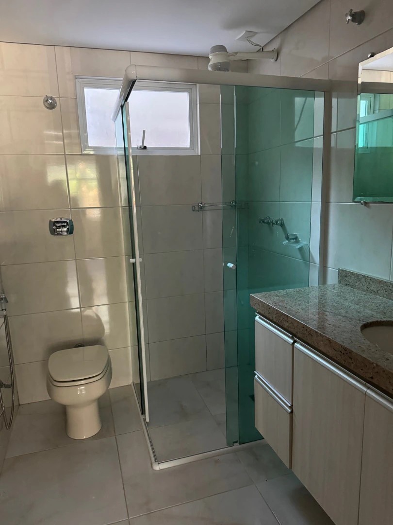 Квартира на першому поверсі з 2 спальнями і 2 ванними — photo 2
