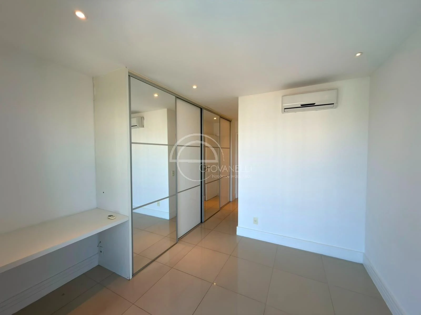Apartamento de 4 suítes com 233 m² e 3 vagas — photo 10