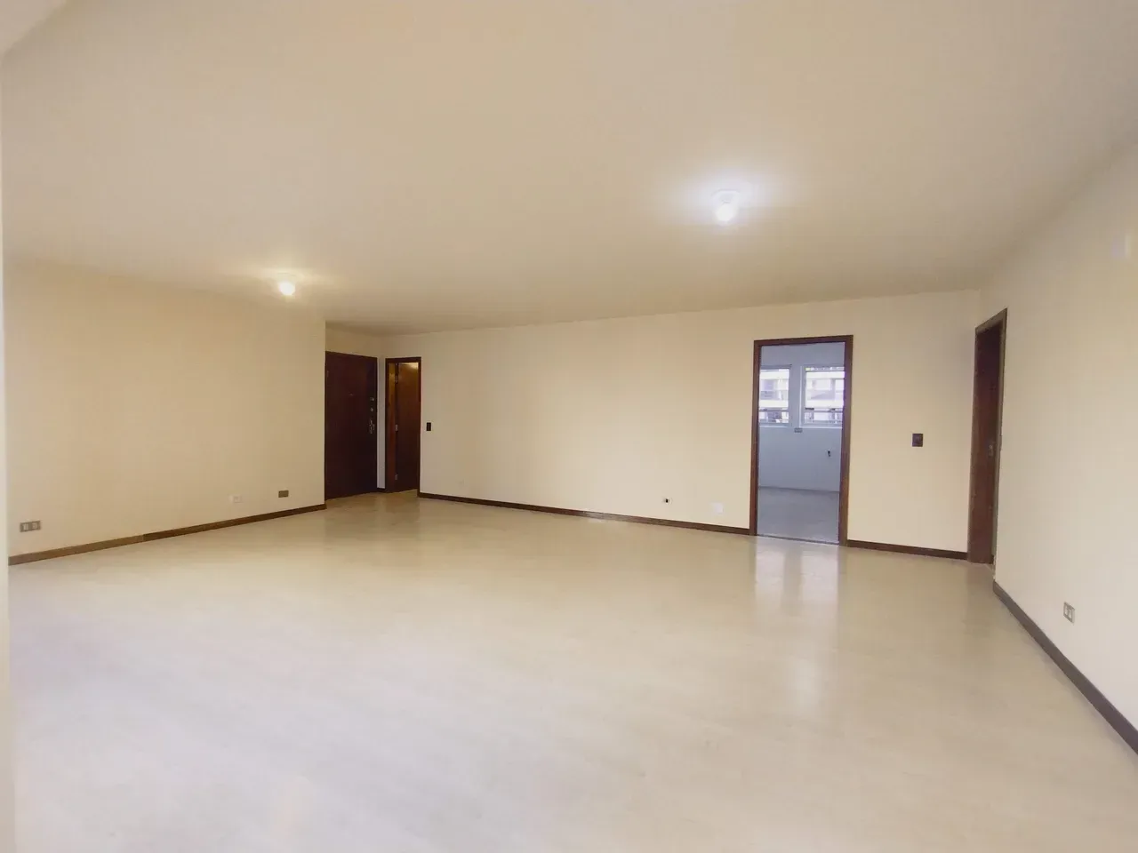 Квартира з 4 спальнями, 4 ванними і 1 паркомісцем — photo 6