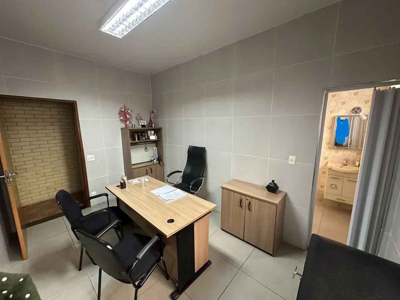 Casa com 4 quartos, 3 banheiros e 5 vagas — photo 6