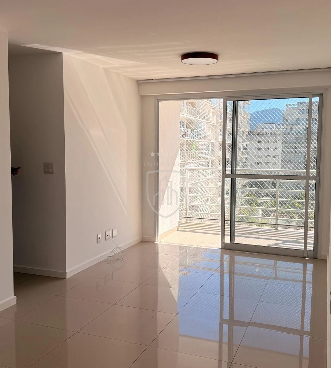 92 m² apartment with 3 bedrooms and 2 parking spots — photo 25