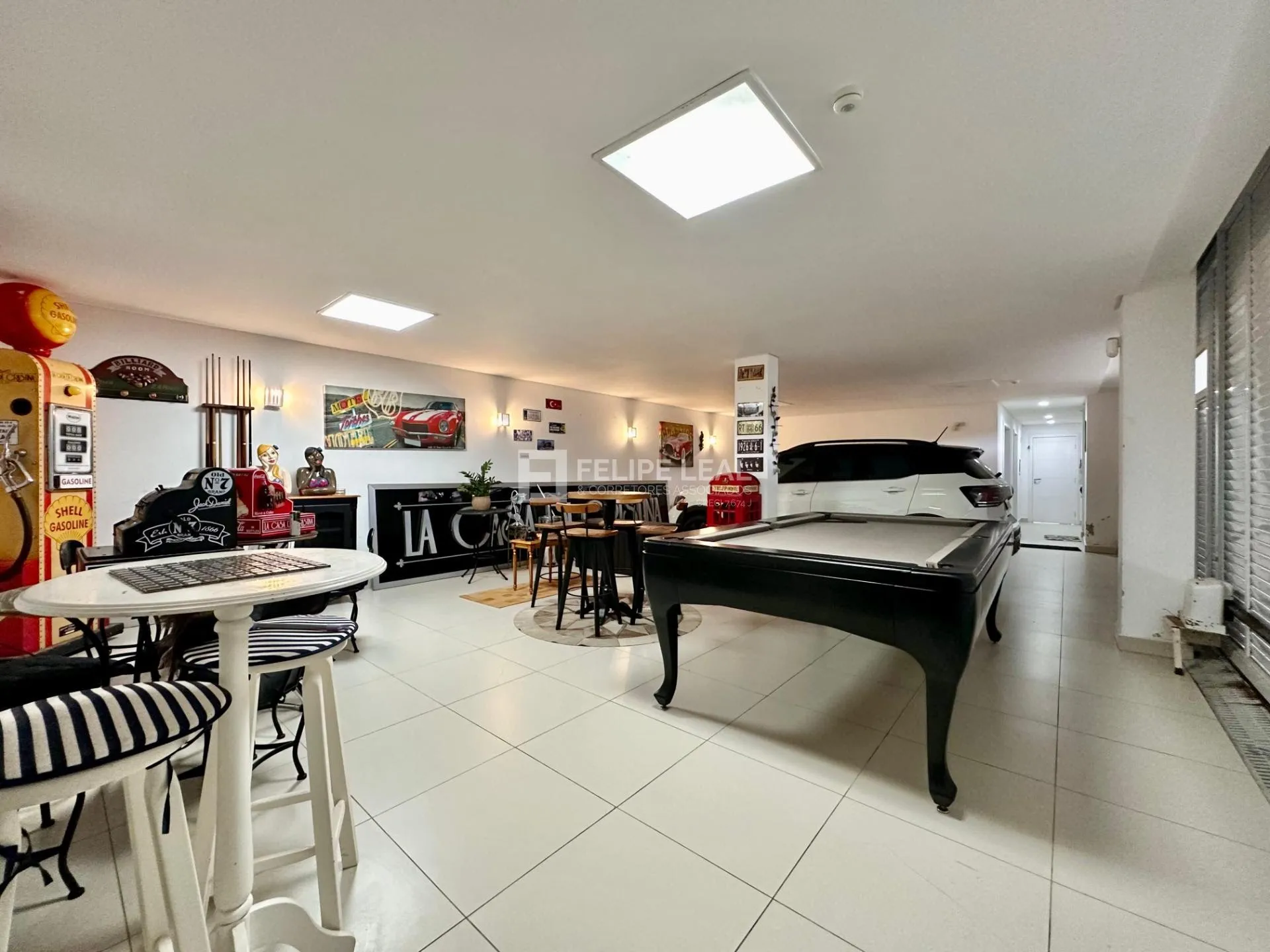 Casa en alquiler con 7 dormitorios y 5 baños, 612 m² — photo 12