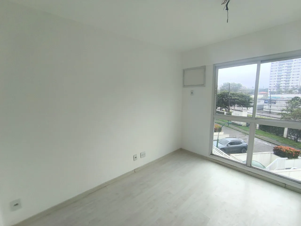3-bedroom apartment with a closed kitchen and 2 parking spaces — photo 18