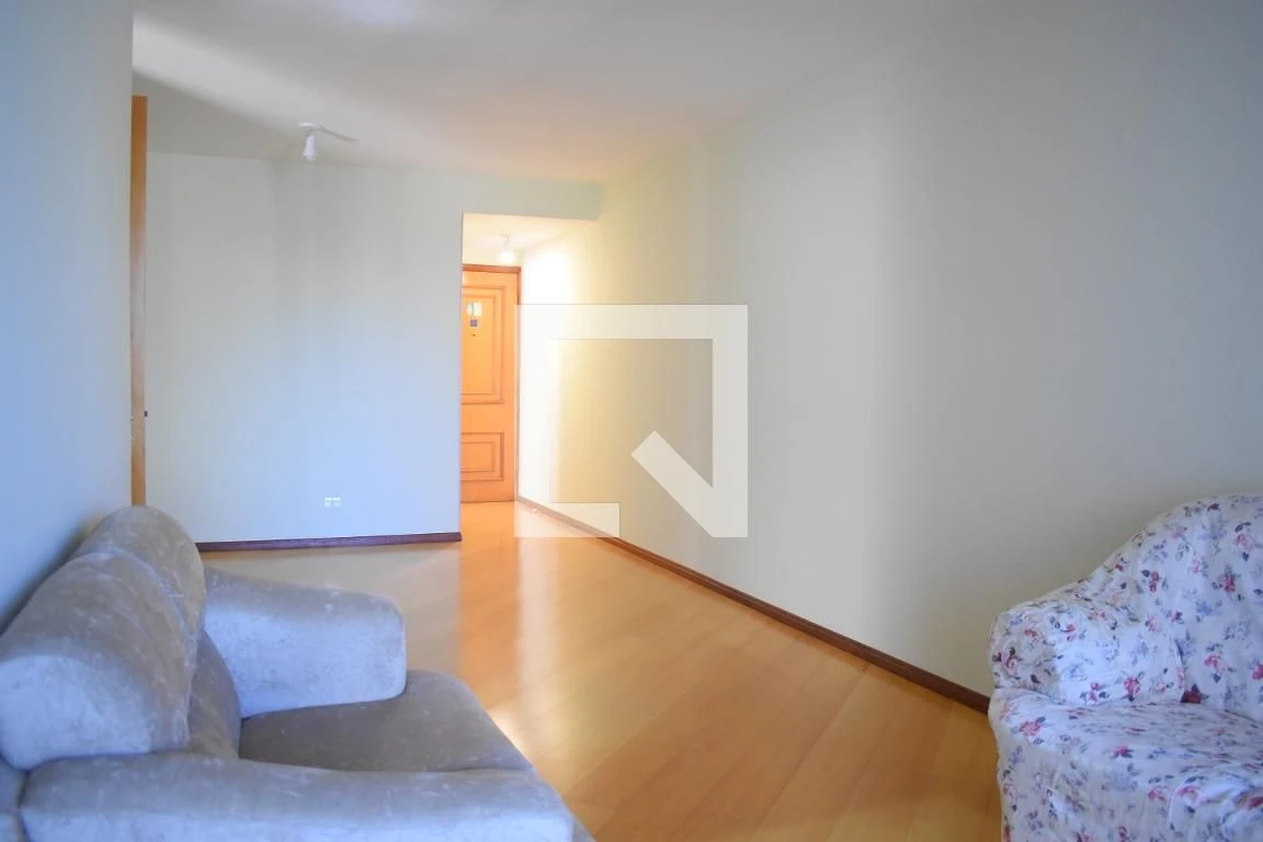 3-bedroom apartment with a washing machine in Curitiba — photo 30