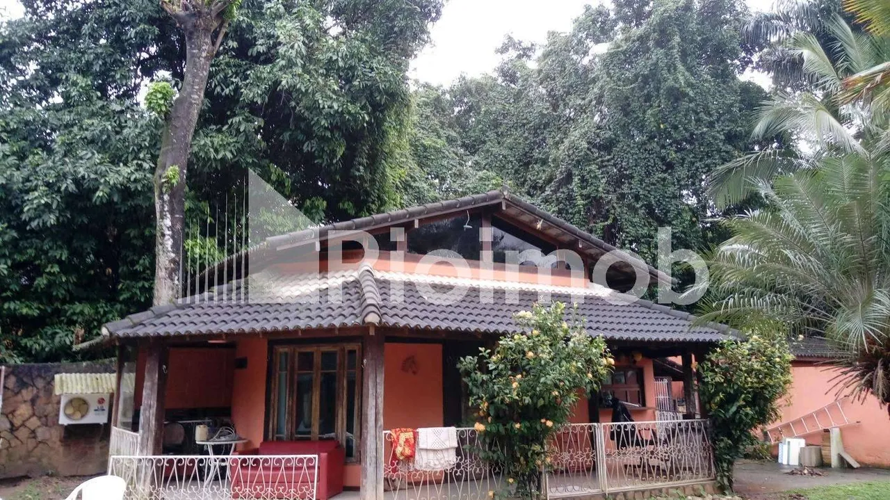 3-bedroom house with 5 bathrooms and closed gas kitchen — photo 4