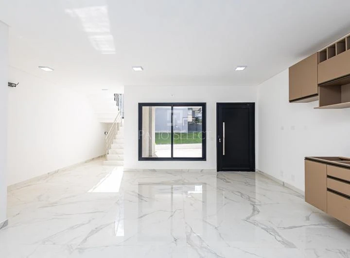 House with 3 en-suite bedrooms and 2 parking spots — photo 7