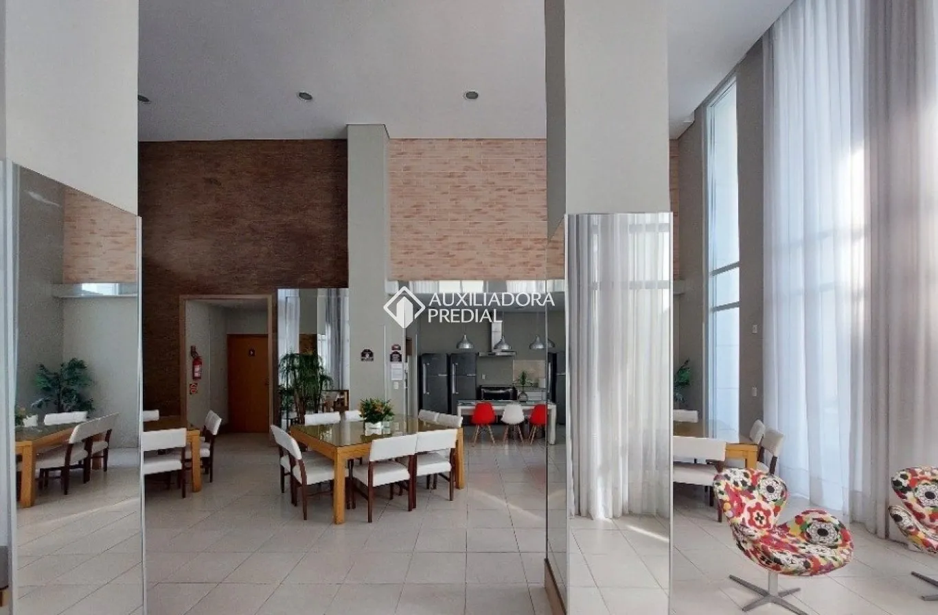 Apartment with open-plan kitchen and private garden — photo 21