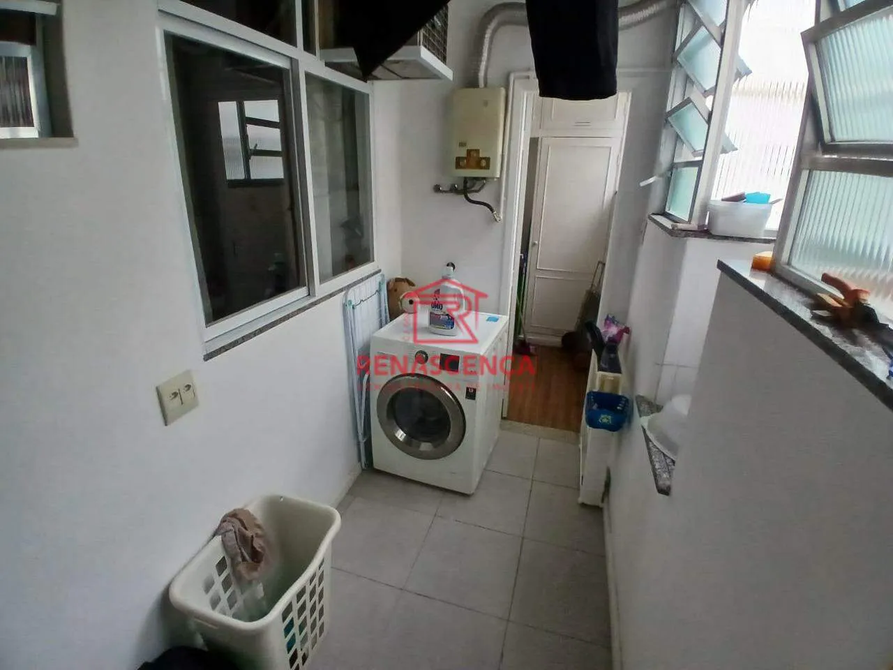 Mountain view in a 3-bedroom apartment, 208 m² — photo 22