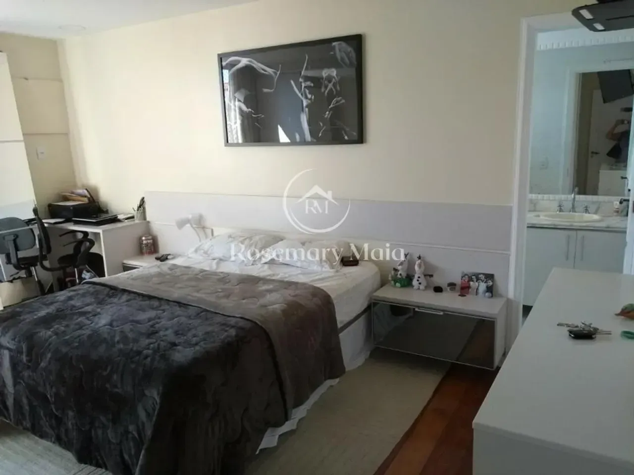 Apartamento mobiliado com 3 quartos e varanda de vidro — photo 3