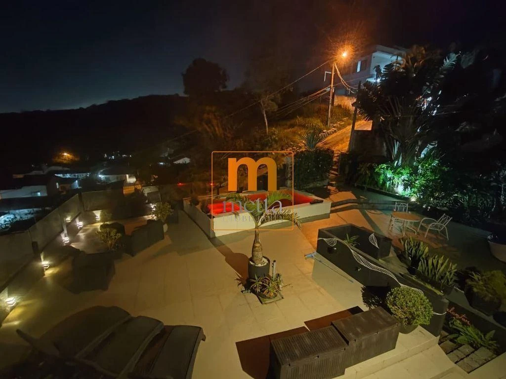 Furnished house, 110 m², with floor-to-ceiling windows — photo 45