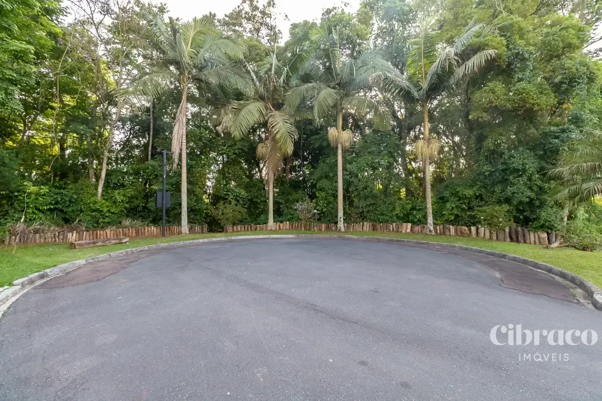 Unfurnished gated condo house with 3 bedrooms and 220 m² — photo 39