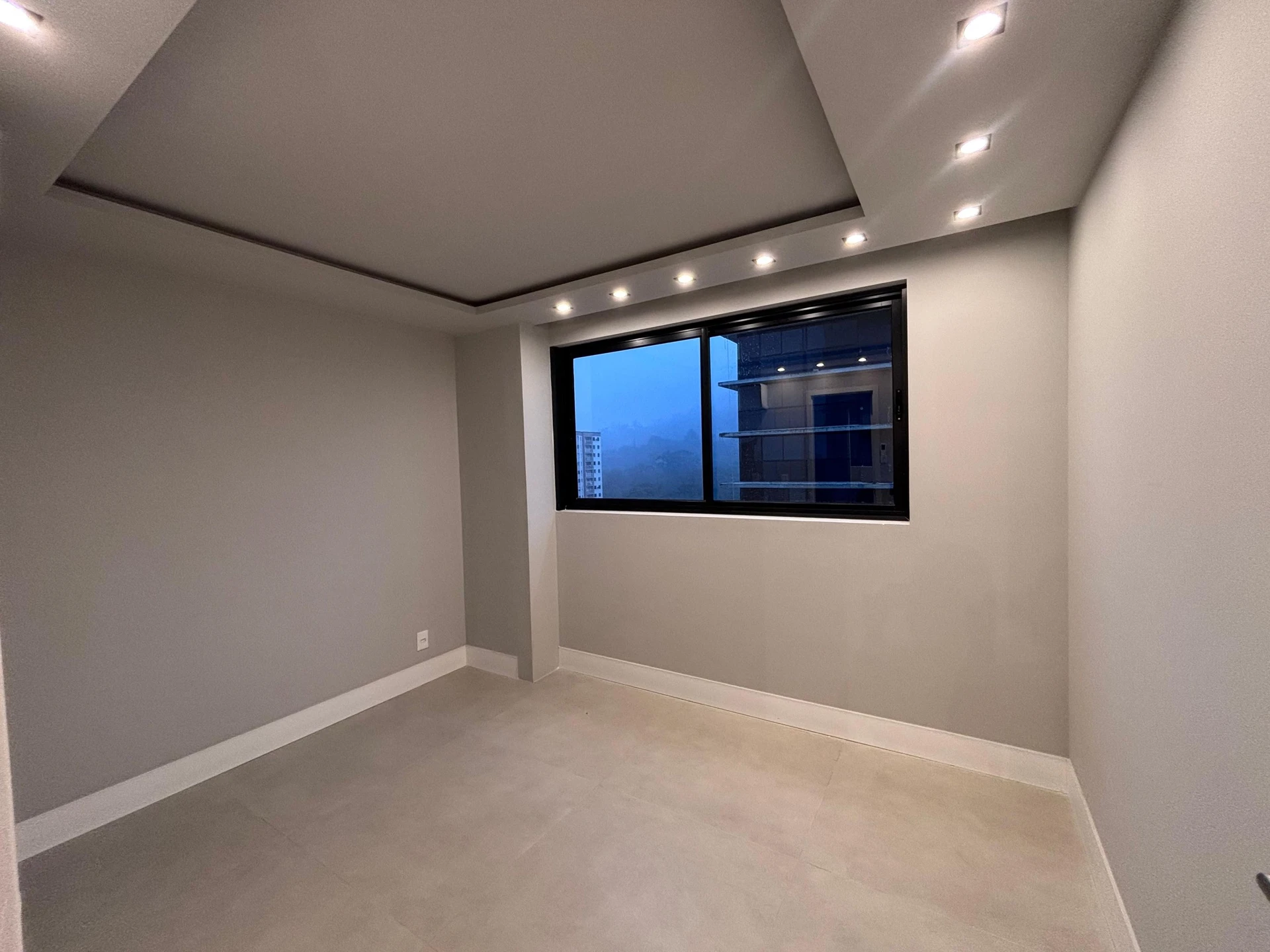 3-bedroom apartment with open-plan kitchen — photo 8