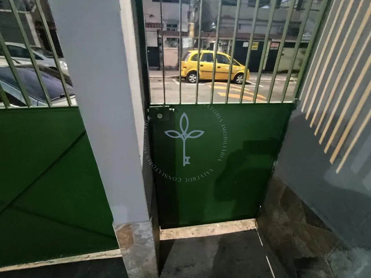 Casa com varanda e 1 vaga de estacionamento para alugar — photo 4